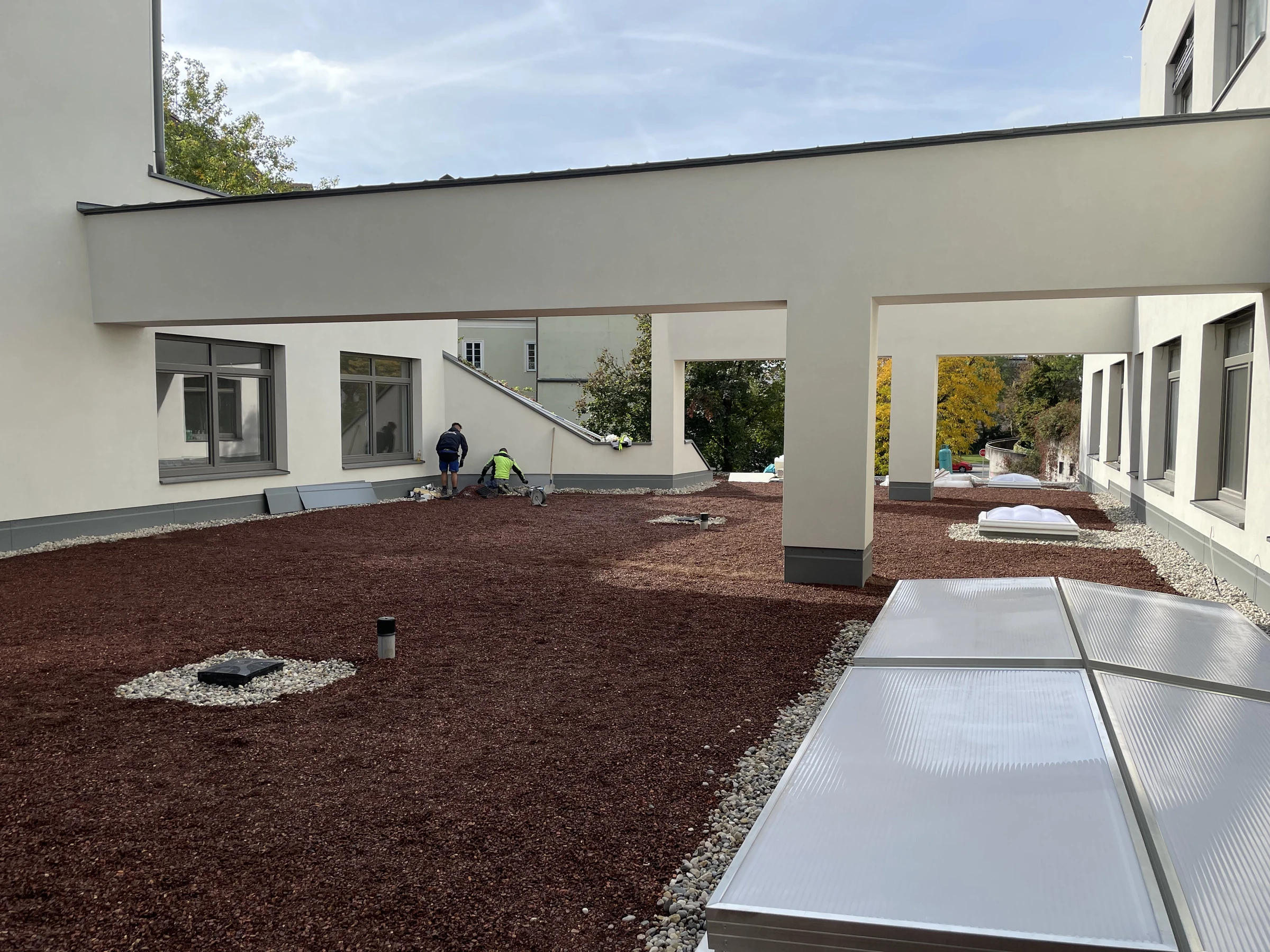 Neue Dachfläche im Innenhof