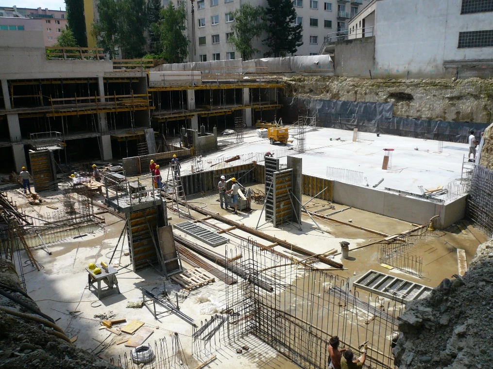 Baugrube der Tiefgarage